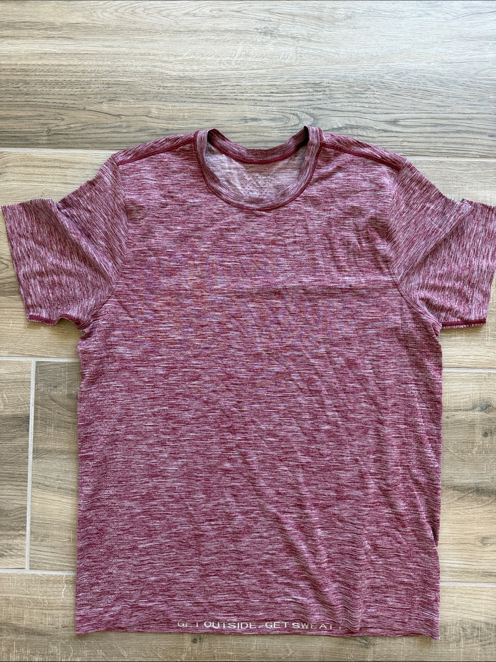 lululemon athletica Men's Heathered Burgundy Short-Sleeve Crew